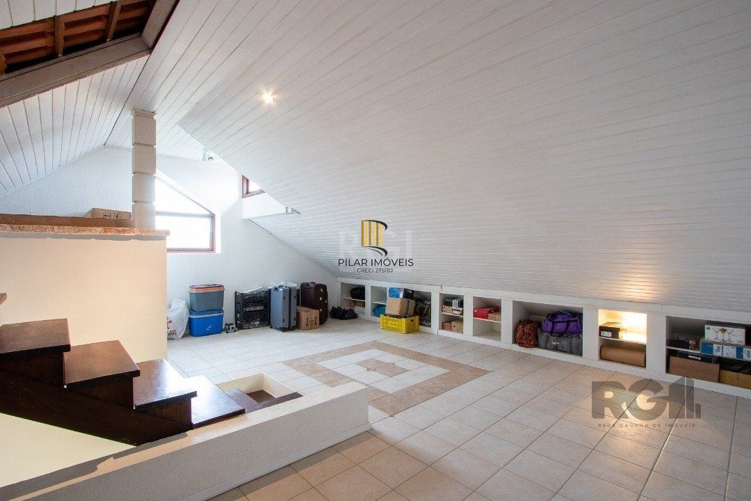 Casa Condominio para Venda - 170m², 3 dormitórios, sendo 1 suites, 2 vagas - Cavalhada