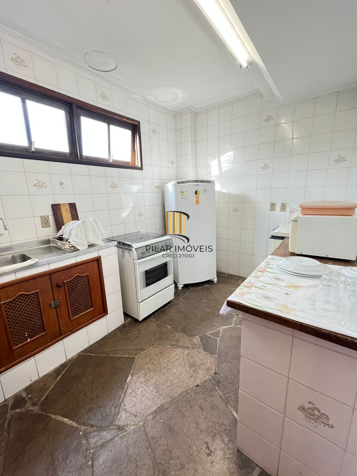 Apartamento 1 dormitório Bairro Cristal- 5 minutos Barra Shopping