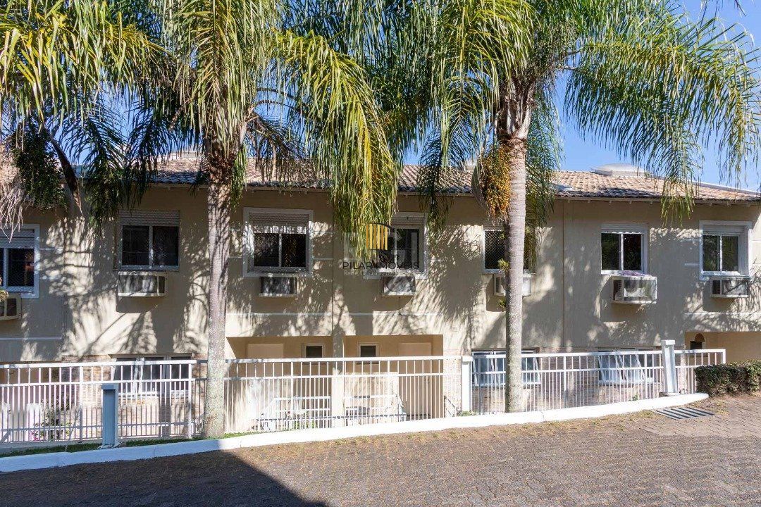 Casa Condominio para Venda - 245.29m², 3 dormitórios, sendo 1 suites, 2 vagas - Pedra Redonda