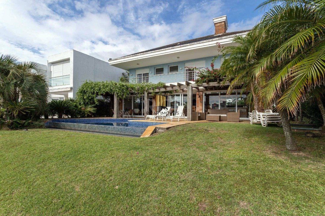 Casa Condominio para Venda - 399m², 5 dormitórios, sendo 5 suites, 4 vagas - Atlântida