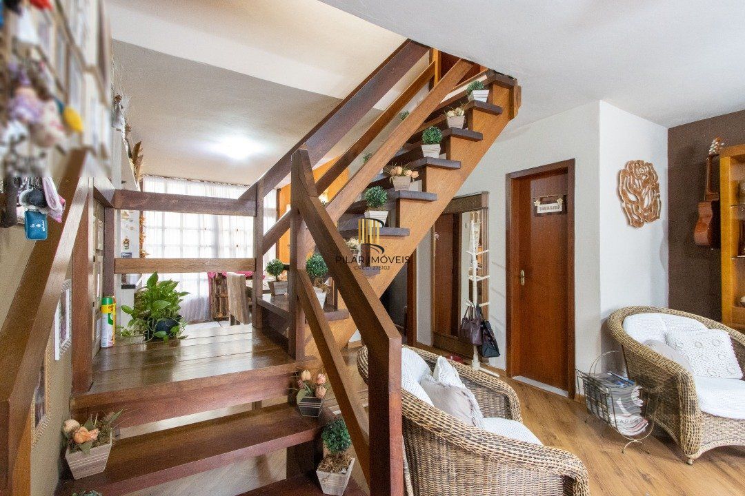 Casa em condomínio, 135m² privativos, 3 quartos, 2 vagas - Bairro Glória