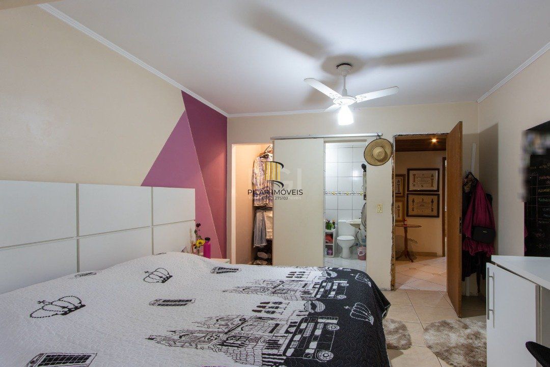 Casa 4 dormitórios no bairro Hípica