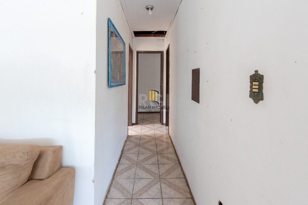 Casa para Venda - 149.99m², 6 dormitórios, sendo 2 suites, Nonoai
