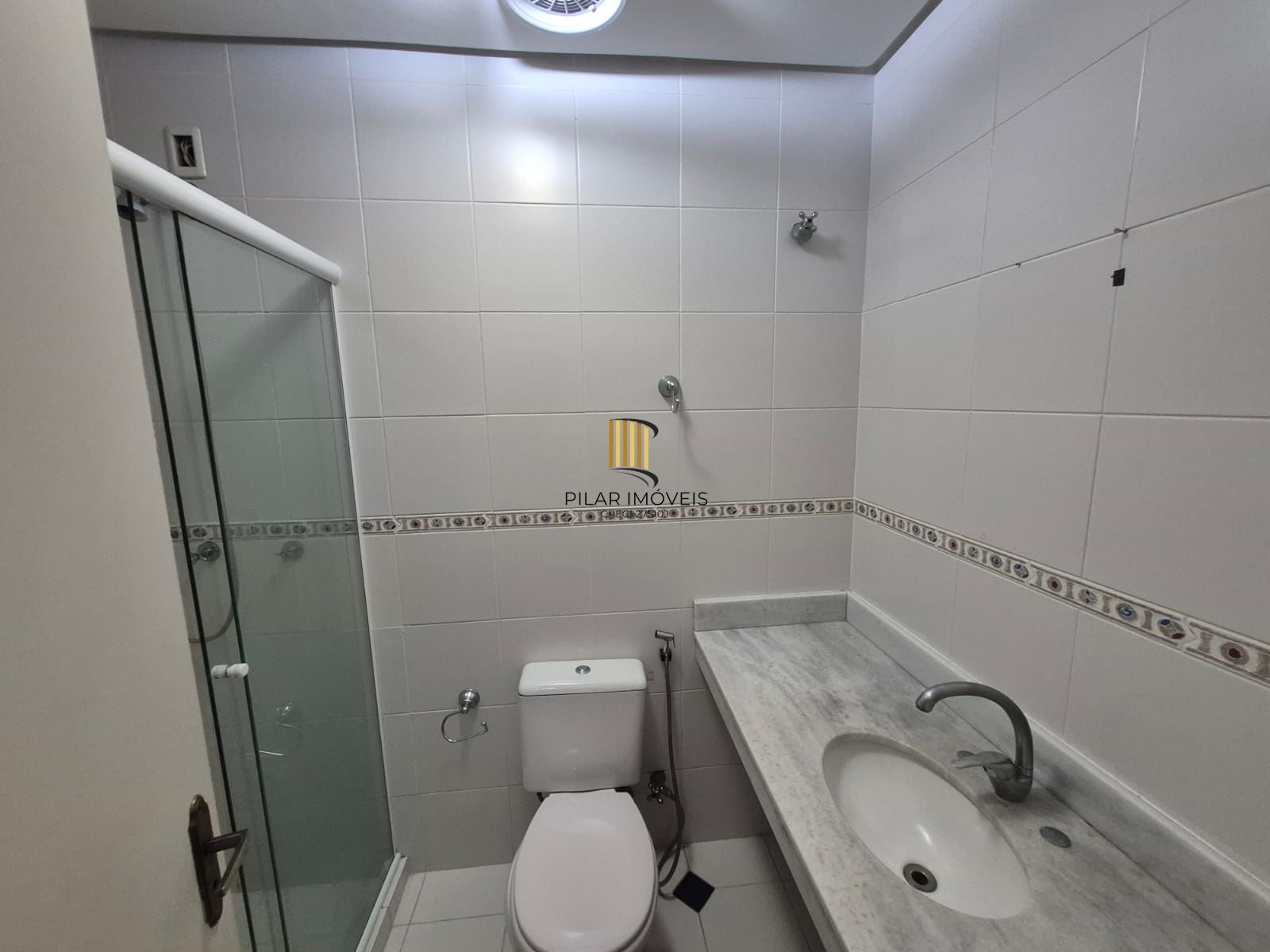 Casa Condominio para Venda - 205m², 3 dormitórios, sendo 1 suites, 2 vagas - Vila Assunção