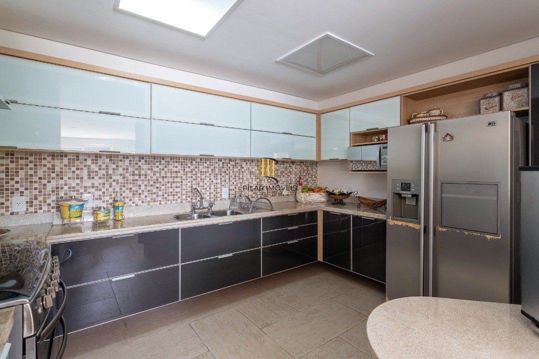 Casa Condominio para Venda - 399m², 5 dormitórios, sendo 5 suites, 4 vagas - Atlântida