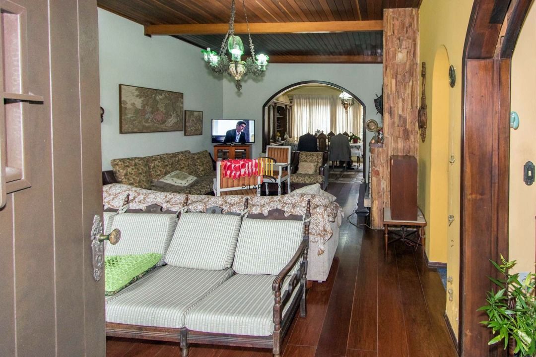 Casa para Venda - 228.93m², 4 dormitórios, sendo 3 suites, 3 vagas - Vila Assunção