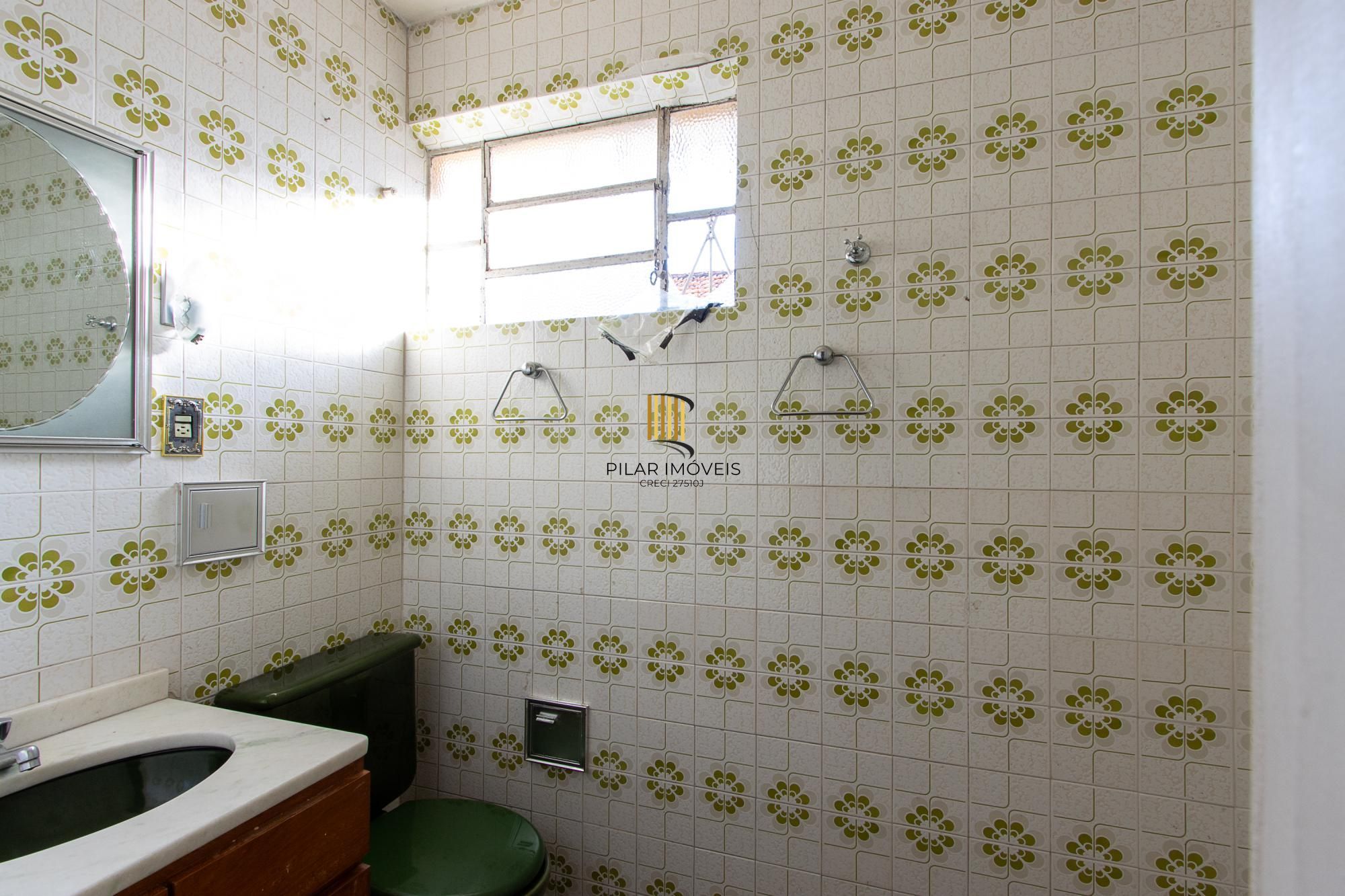 Casa 3 dormitórios no bairro Cavalhada