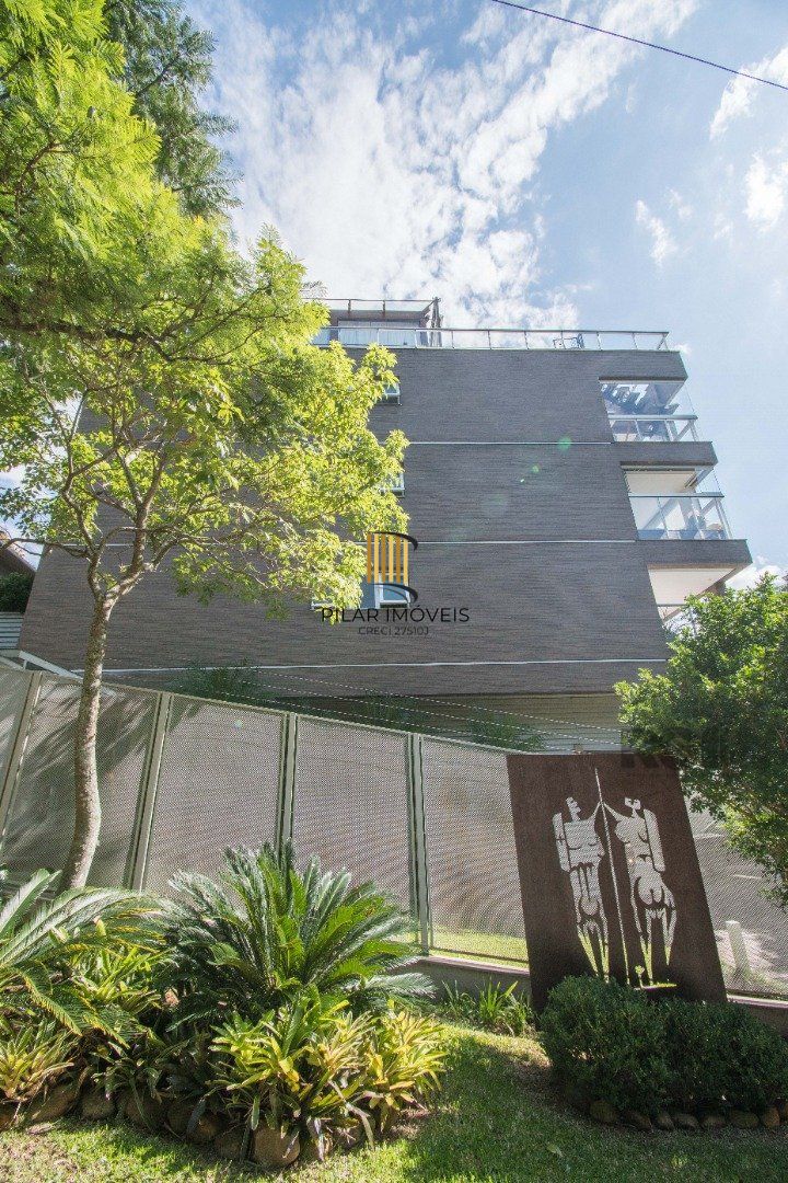 Cobertura de alto padrão, construtora Clave, vista perene para o Rio, 3 suítes, piscina, 3 vagas cobertas.