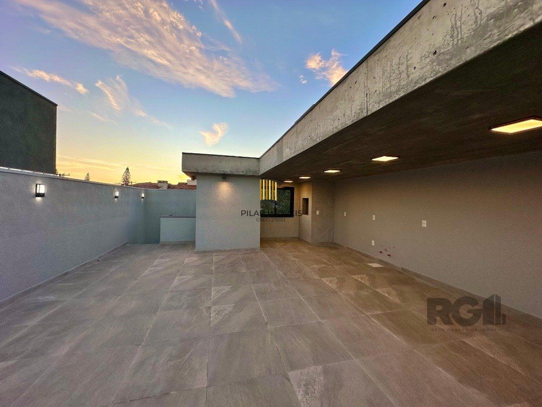 Casa 3 dormitórios no bairro Zona Nova