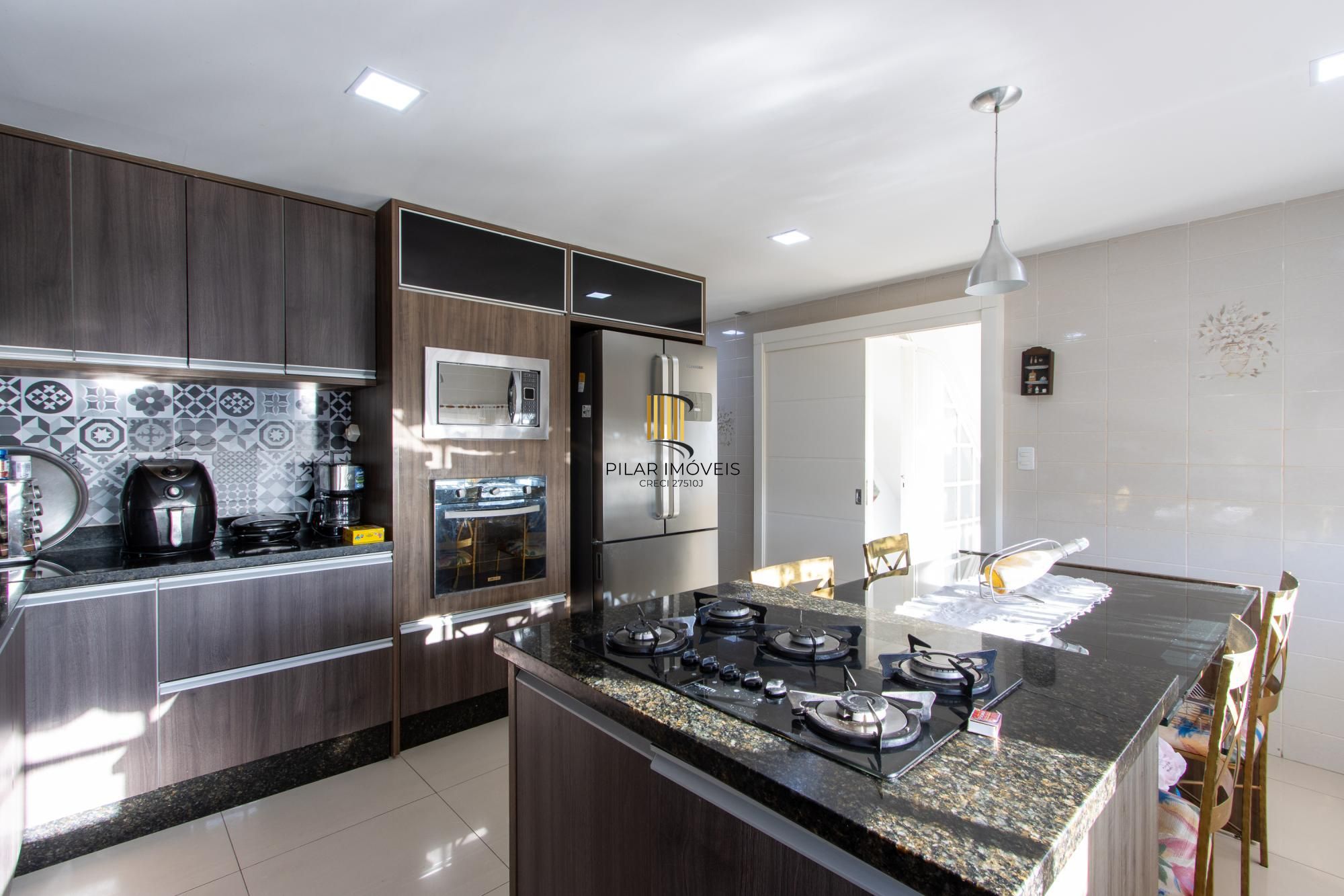 Casa em Condomínio à Venda | 282m² | 3 Suítes | 2 Vagas | Bairro Nonoai - Porto Alegre