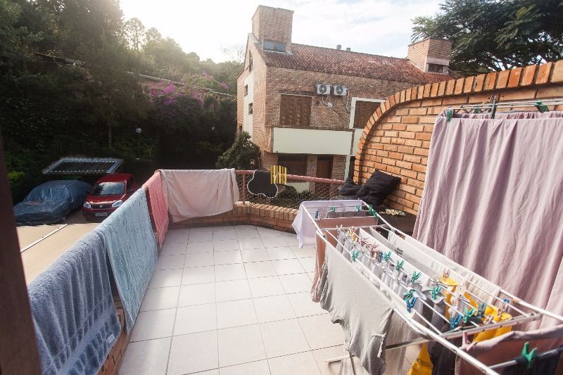 Casa Condominio para Venda - 170m², 3 dormitórios, sendo 1 suites, 2 vagas - Cavalhada