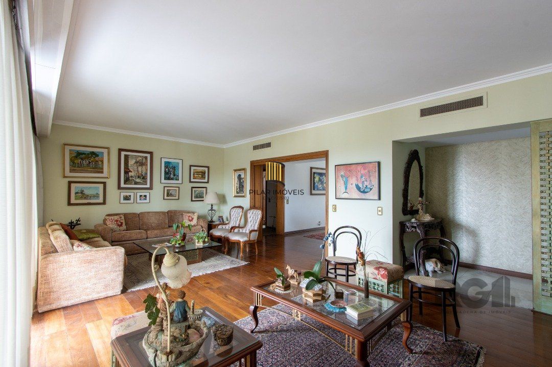 Apartamento grande em Petrópolis. com 257,90m2