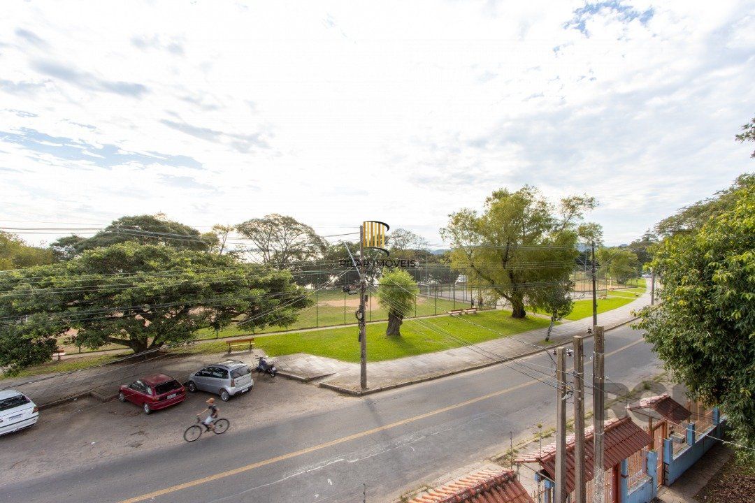 Casa 4 dormitórios no bairro Ipanema