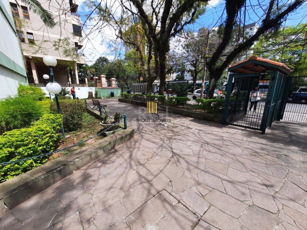 Apartamento à venda na rua Doutor Barcelos, no bairro Tristeza em Porto Alegre.