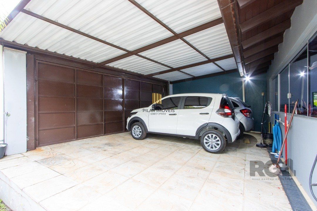 Casa 3 dormitórios no bairro Hípica