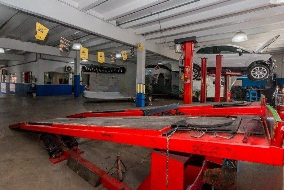 **Oportunidade Única! Ponto Comercial Ocupado à Venda na Tristeza, Porto Alegre, RS**