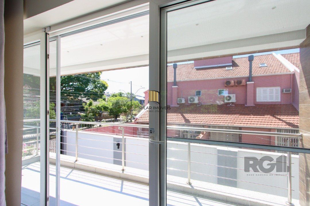 Casa Condominio para Venda - 233m², 3 dormitórios, sendo 1 suites, 2 vagas - Vila Assunção