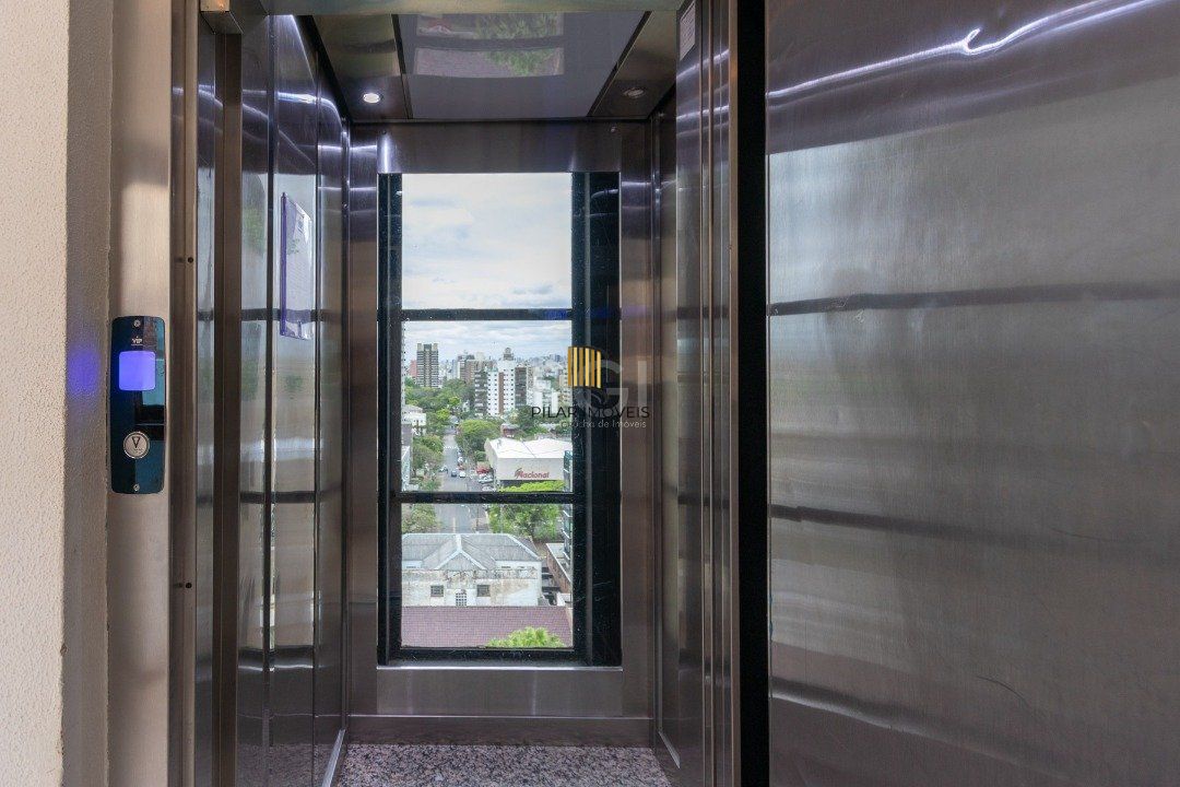 Cobertura para Venda - 302m², 4 dormitórios, sendo 1 suites, 3 vagas - Menino Deus
