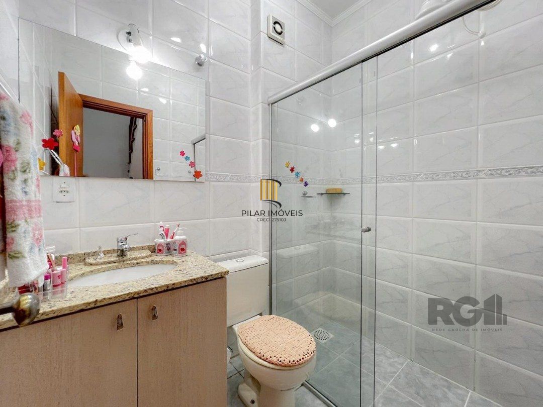 Casa Condominio para Venda - 202m², 3 dormitórios, sendo 1 suites, 2 vagas - Ipanema/ Jardim Verde