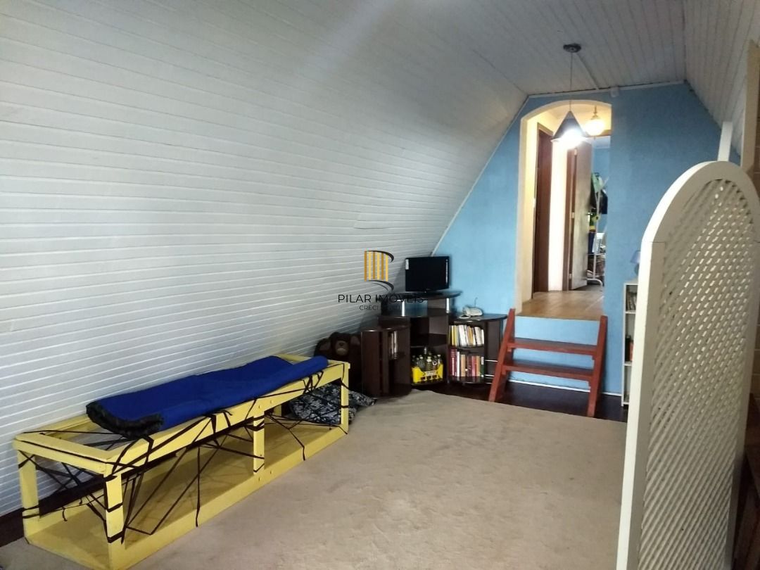 Casa para Venda - 200m², 4 dormitórios, sendo 1 suites, 4 vagas - Ipanema