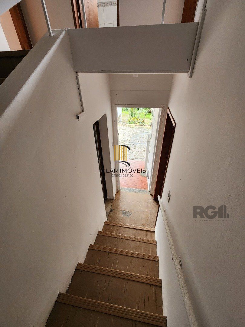 Casa 4 dormitórios no bairro Santa Tereza