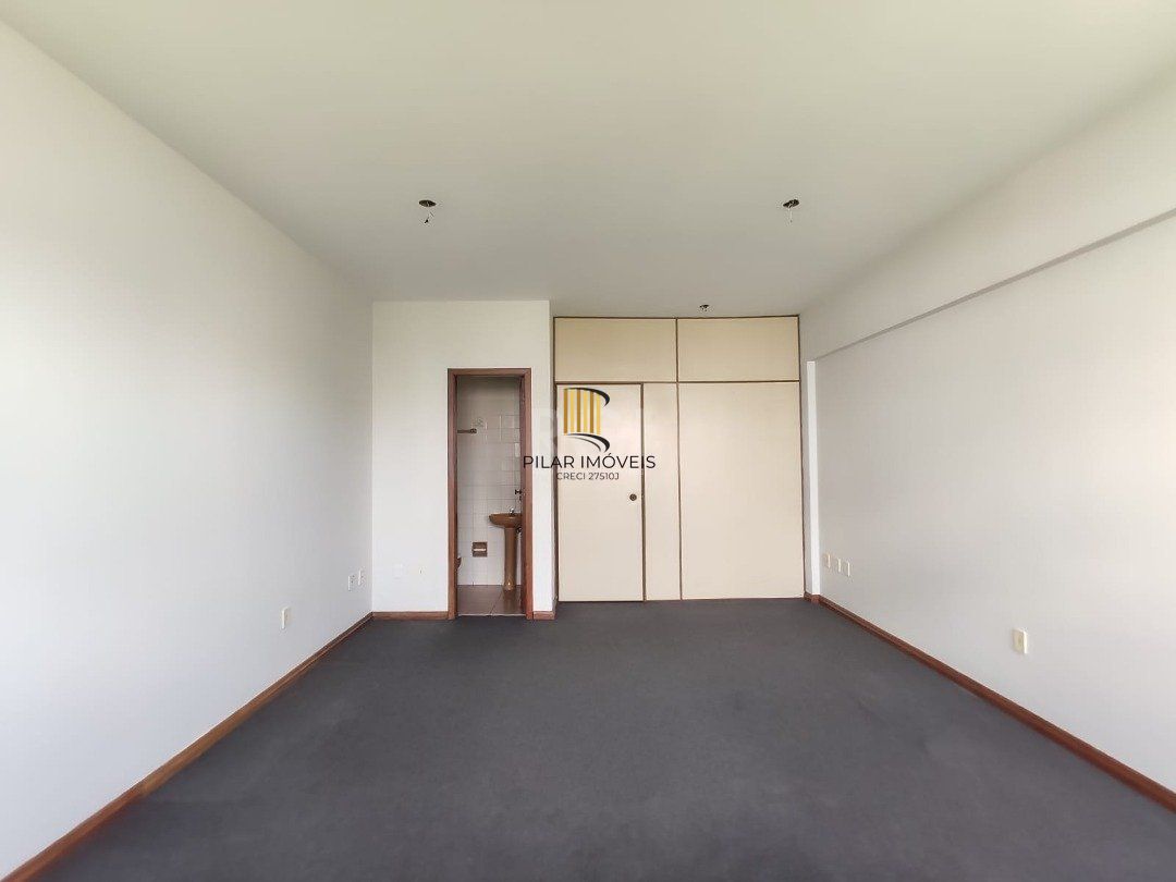 Sala Comercial, no Bairro Petrópolis, com 38,33m².