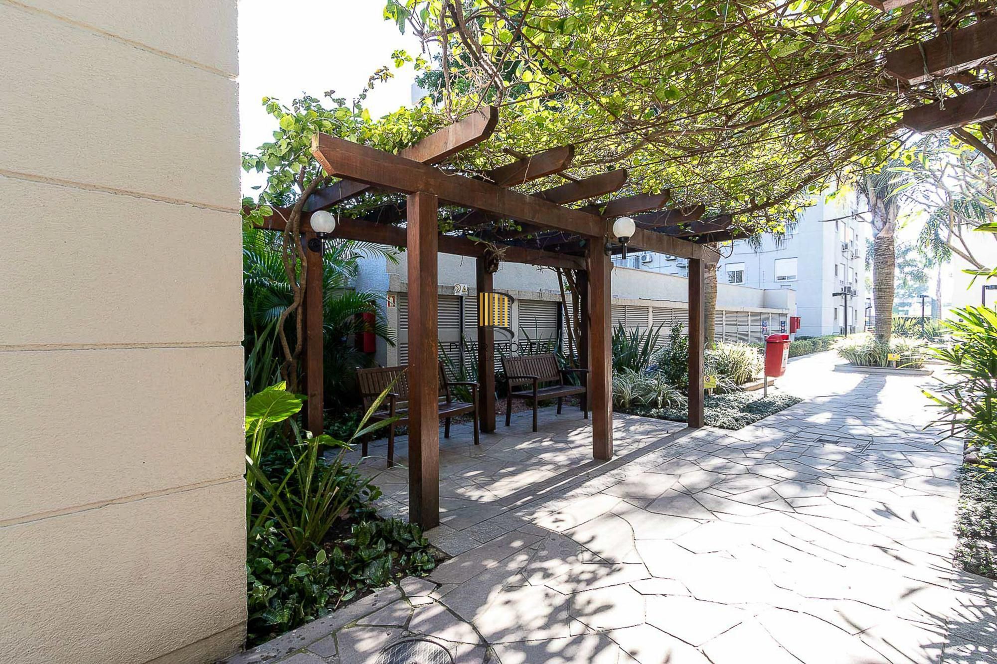 Apartamento com dois quartos e dois banheiros Zona Sul