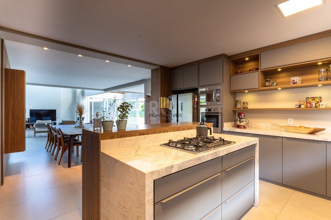 Casa Condominio para Venda - 380m², 3 dormitórios, sendo 3 suites, 6 vagas - Terra Ville
