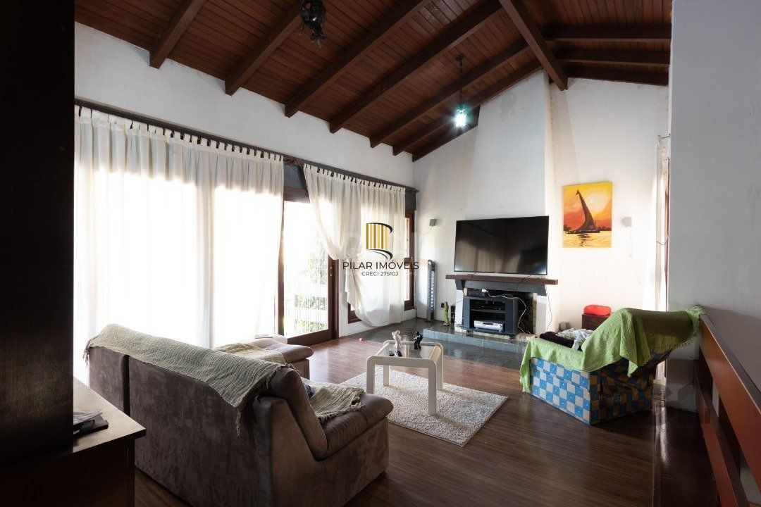 Casa 4 dormitórios no bairro Cristal