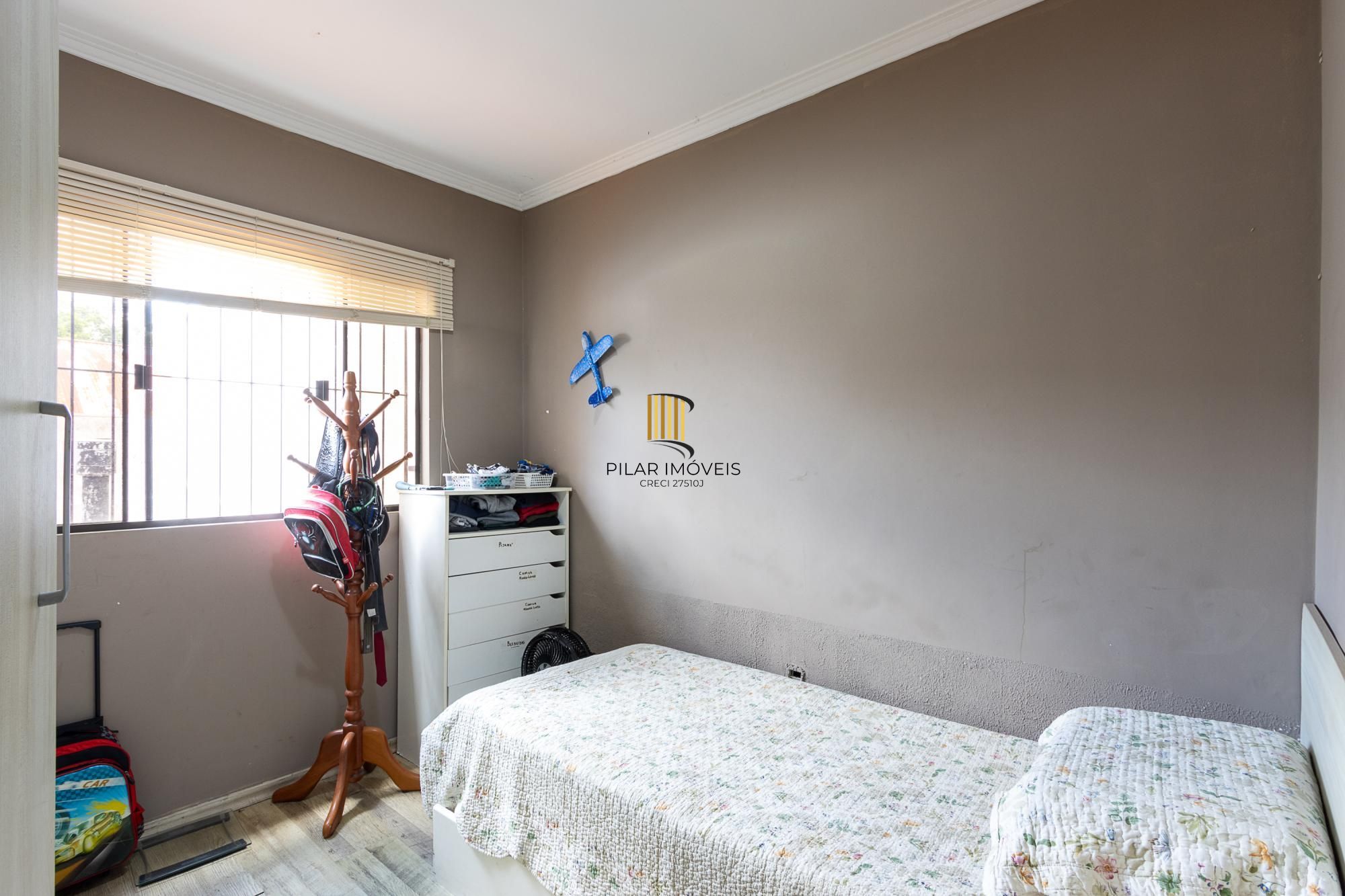 Casa 3 dormitórios no bairro Cristal