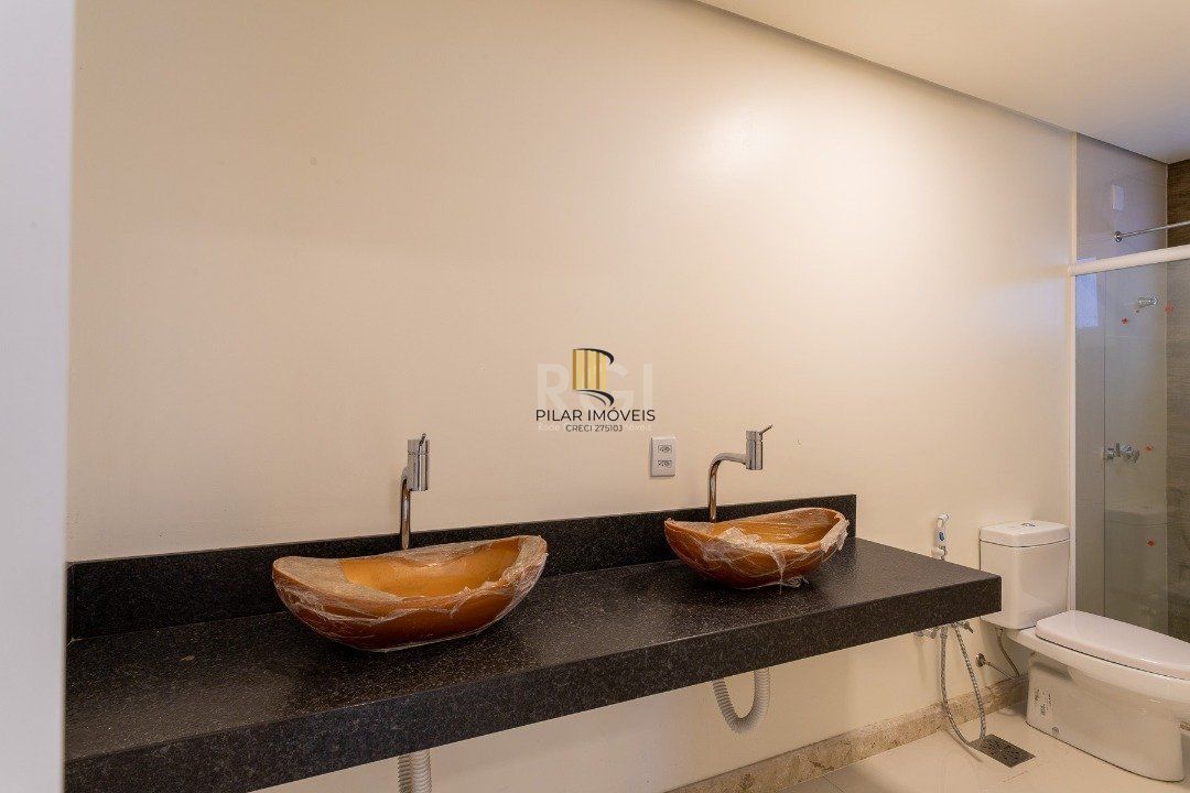 Casa Condominio para Venda - 294.3m², 5 dormitórios, sendo 5 suites, 4 vagas - Terra Ville