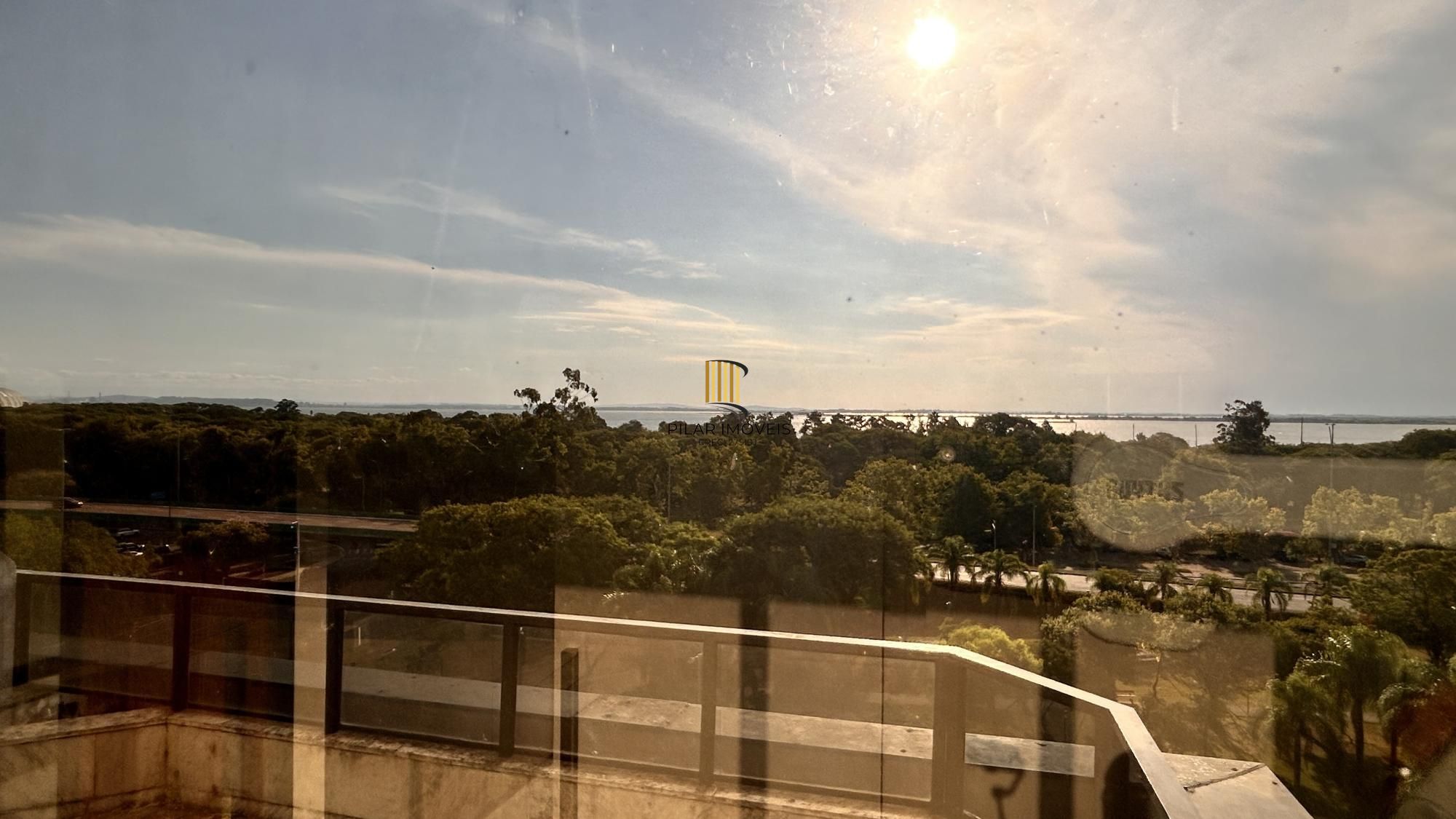 Consultório Médico na Mãe de Deus Center/Menino Deus