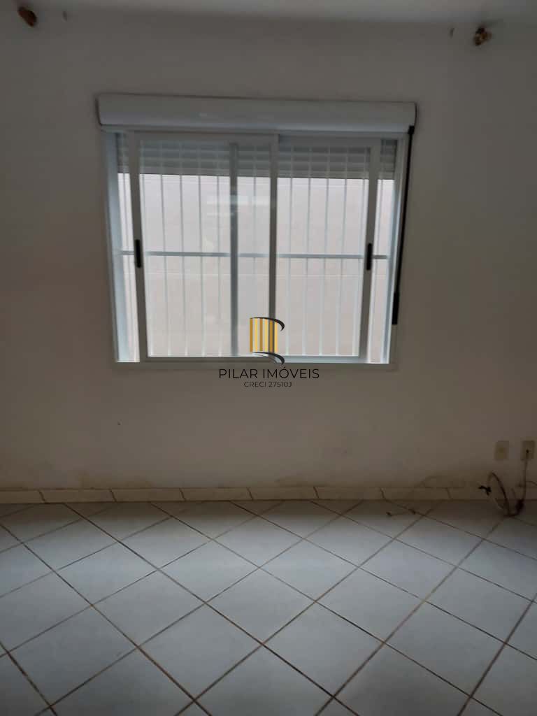 Apartamento Térreo com 2 Dormitórios, Garagem coberta e Pátio Individual!!
