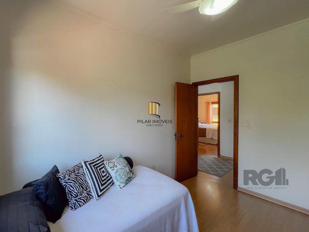 Casa Condominio para Venda - 202m², 3 dormitórios, sendo 1 suites, 2 vagas - Ipanema/ Jardim Verde