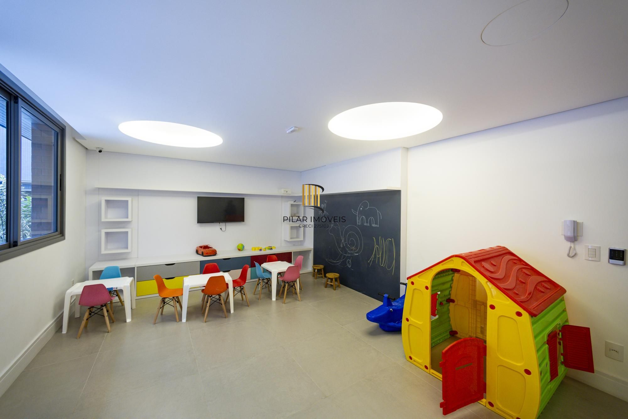 Apartamento com 217m² e 3 dormitórios no bairro Tristeza em PORTO ALEGRE para Comprar