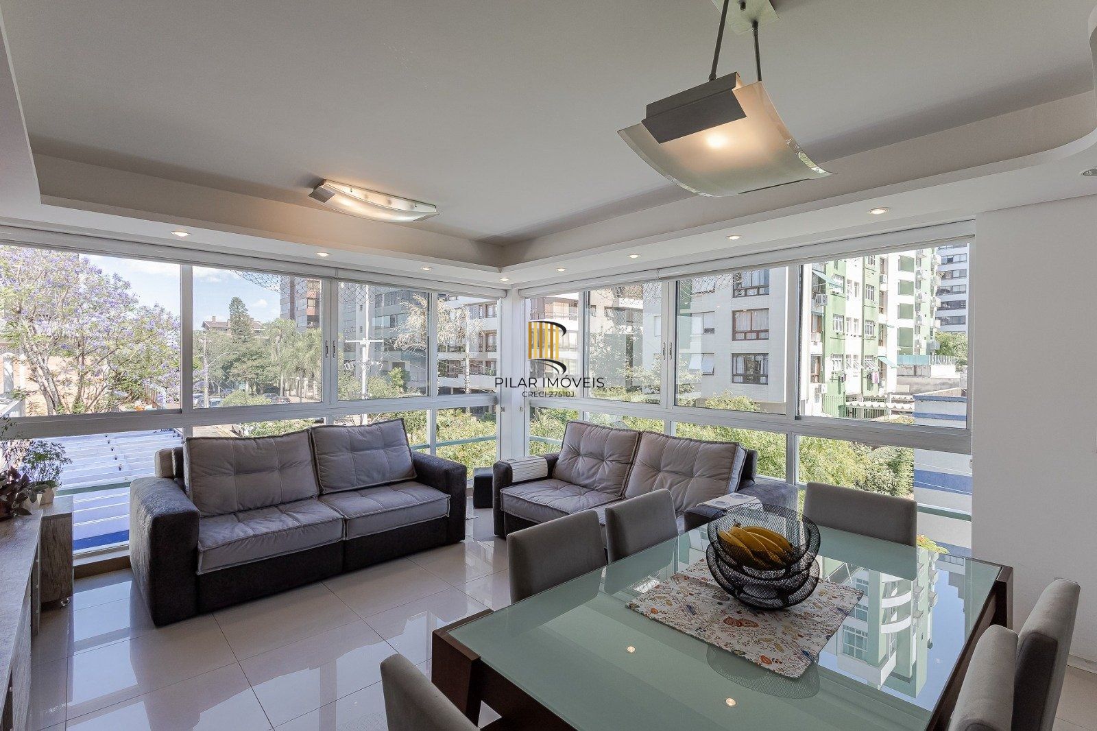 Apartamento 84m²  2 suítes 2 vagas no Petrópolis - Pilar Imóveis