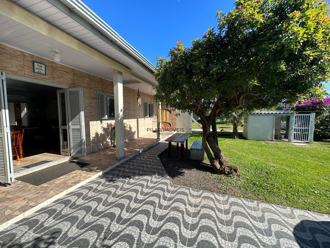 CASA REFORMADA , 4 DORMITORIOS , CHURRASQUEIRA , DESOCUPADA - Pilar Imóveis