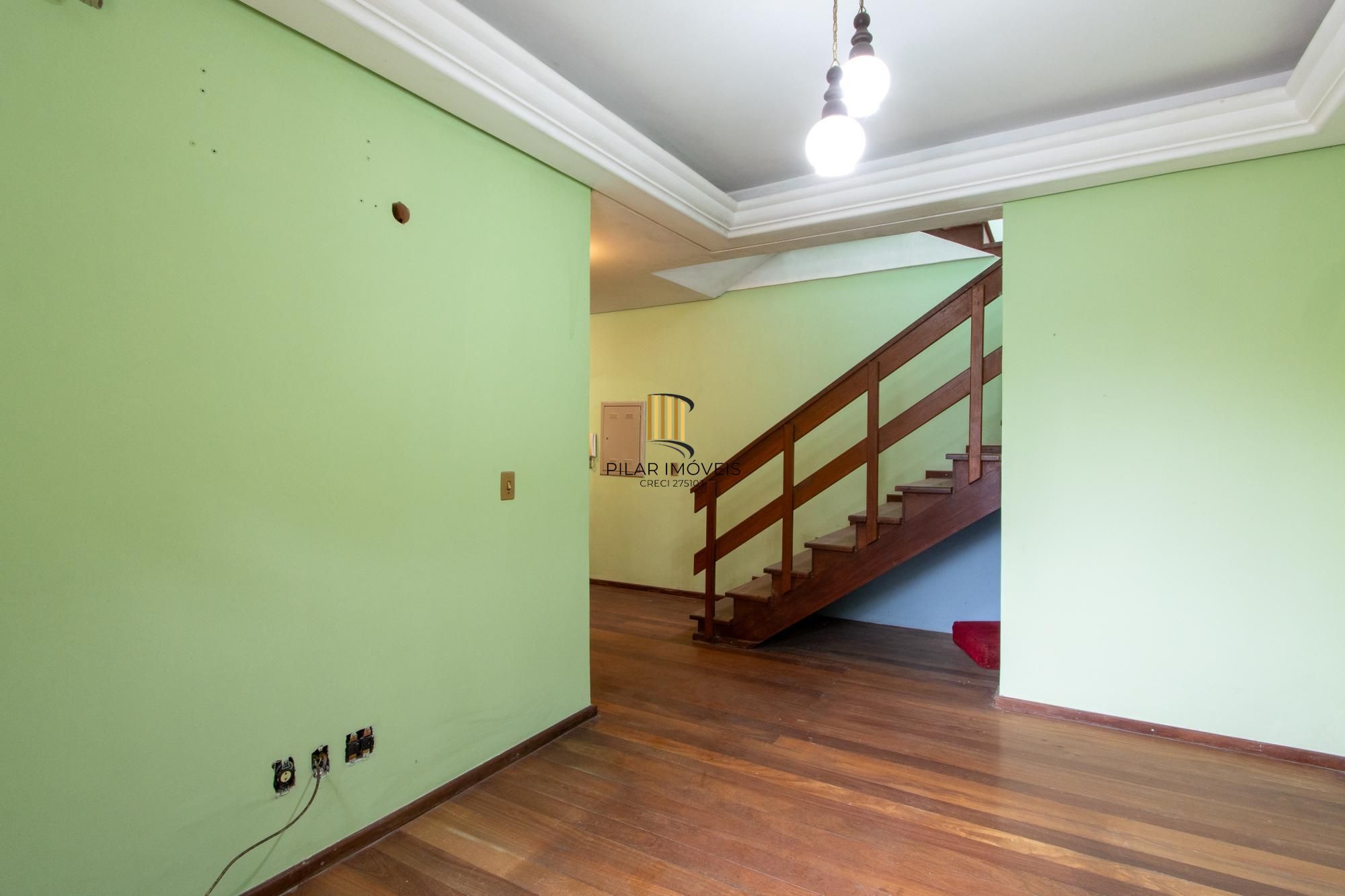 Casa de Condomínio 3 dormitórios no bairro Ipanema