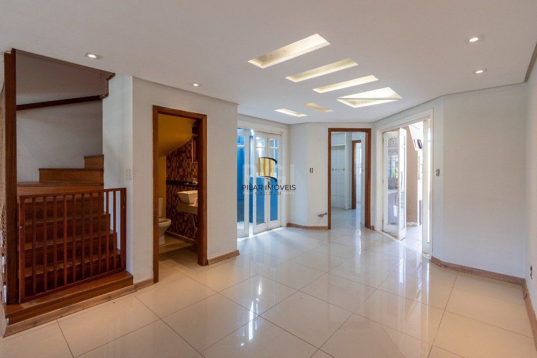 Casa para Venda - 205.81m², 3 dormitórios, sendo 1 suites, 2 vagas - Ipanema