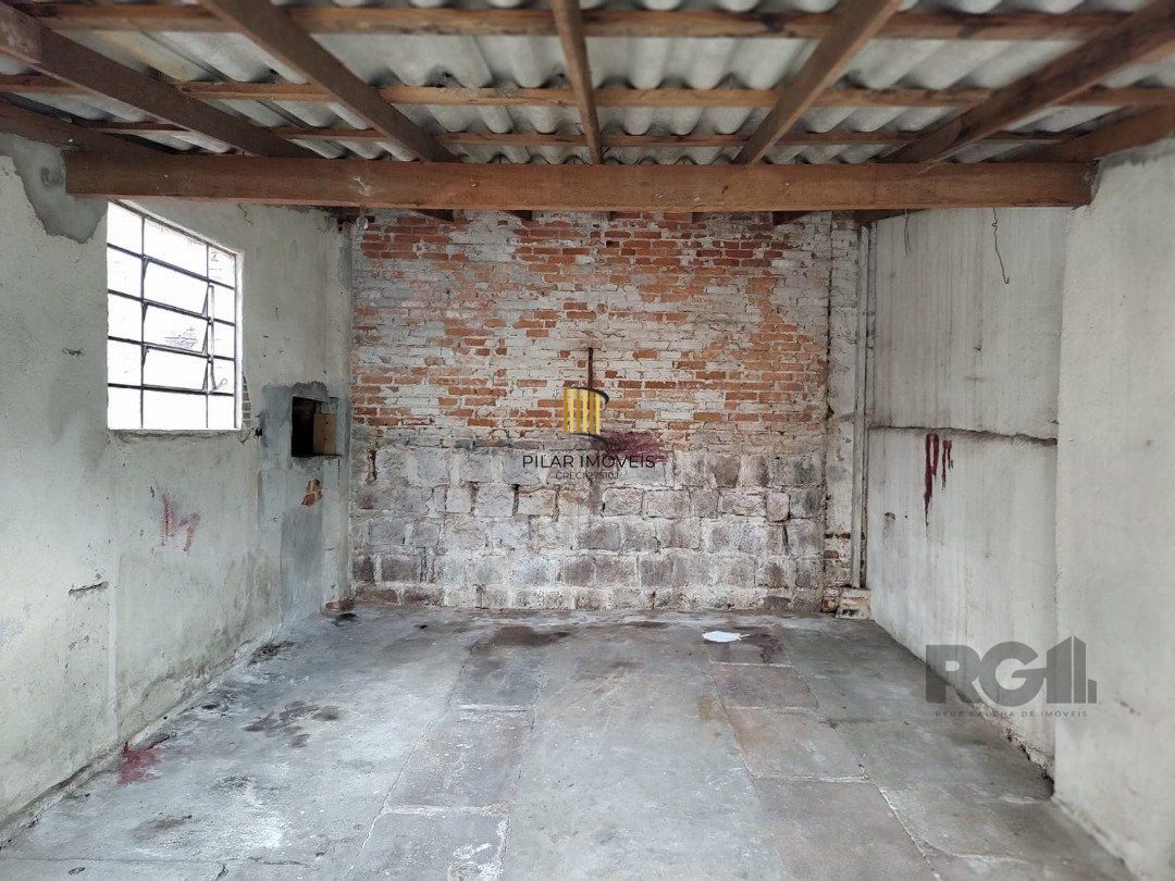 Casa para Venda - 247.37m², 4 dormitórios, 4 vagas - Partenon