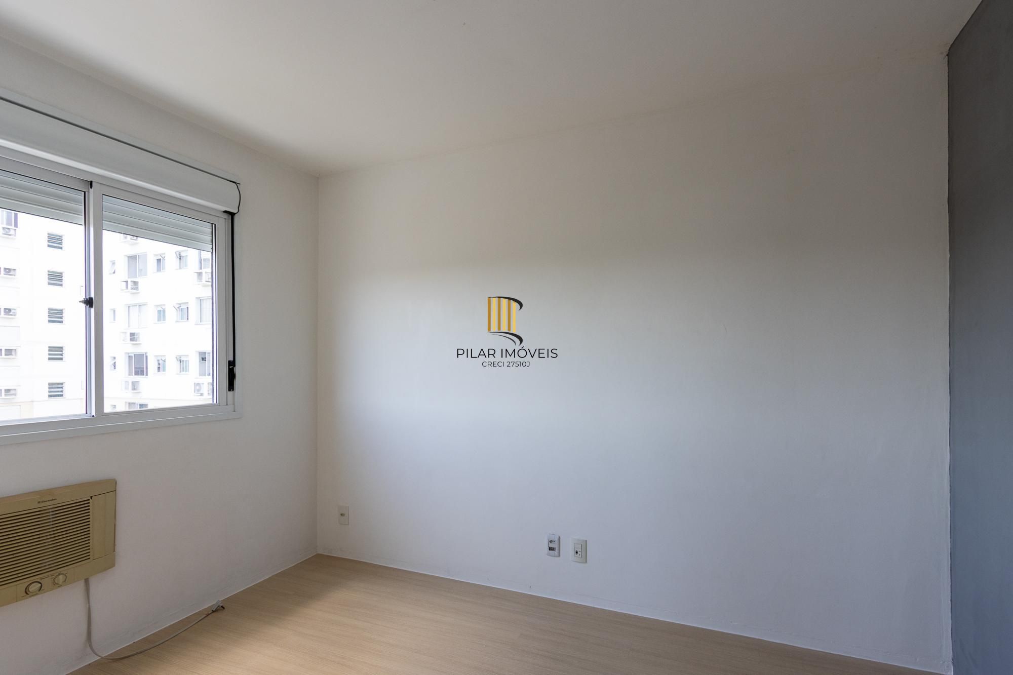 Apartamento 2 quartos, 1 vaga escritura, elevador - Bairro Cristal