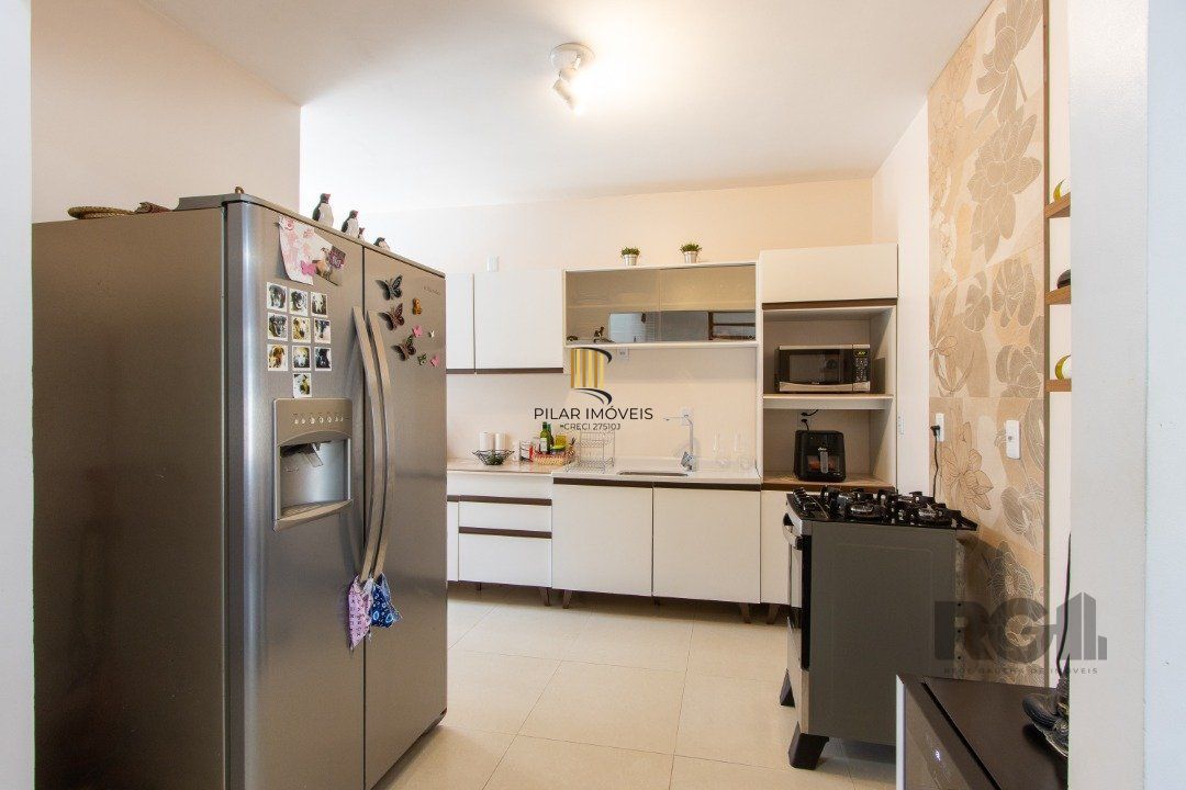 Casa 4 dormitórios no bairro Hípica