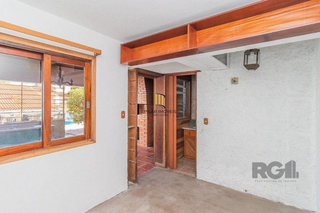 Casa, 200m², 3 dormitórios, bairro Cristal