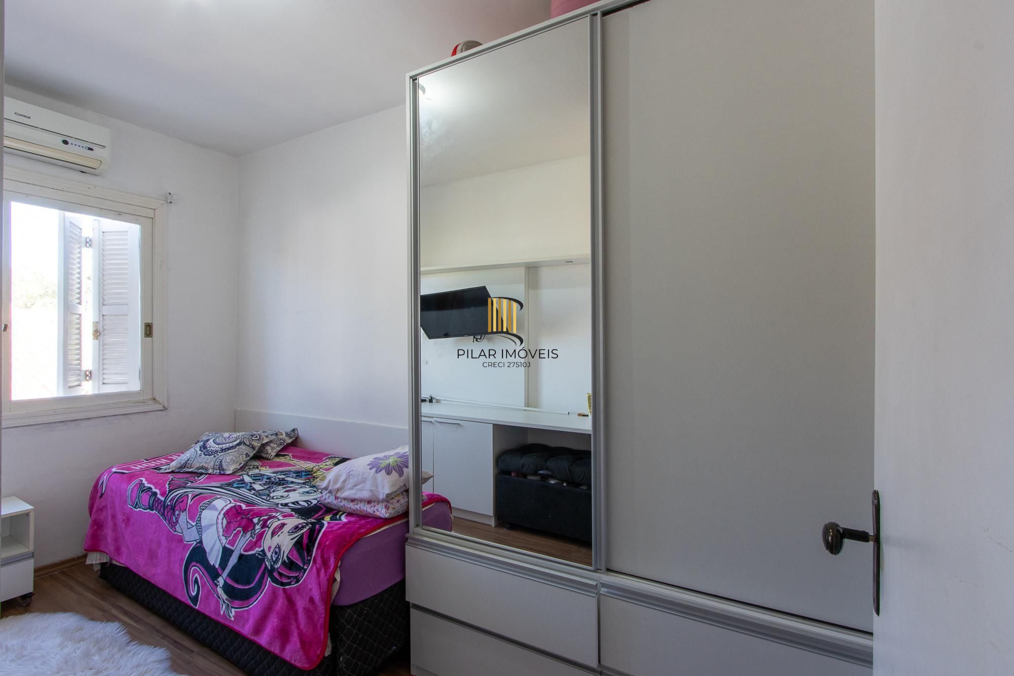 Casa de Condomínio 3 dormitórios no bairro Hípica