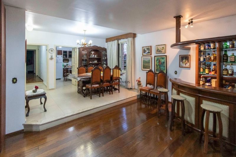 Casa para Venda - 231.72m², 4 dormitórios, sendo 1 suites, 3 vagas - Tristeza