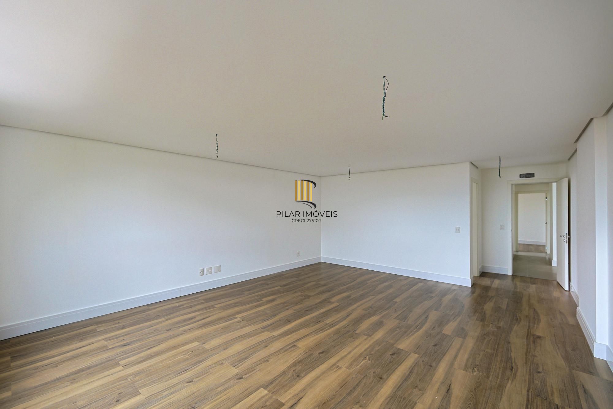 Apartamento com 217m² e 3 dormitórios no bairro Tristeza em PORTO ALEGRE para Comprar