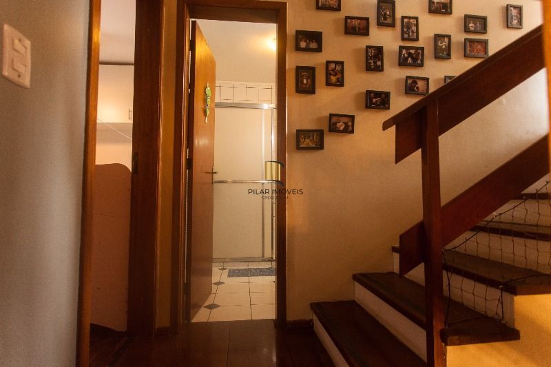Casa Condominio para Venda - 170m², 3 dormitórios, sendo 1 suites, 2 vagas - Cavalhada