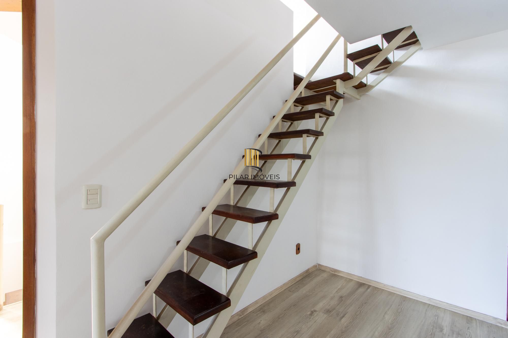 Casa para Venda - 253.35m², 3 dormitórios, sendo 1 suites, 4 vagas - Serraria