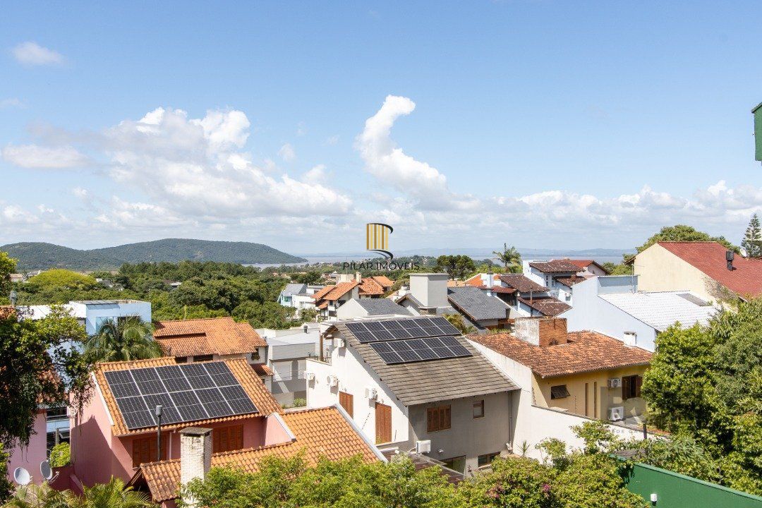 Sobrado novo,  4 quartos (1 suite), 440m² privativos - Bairro Guarujá