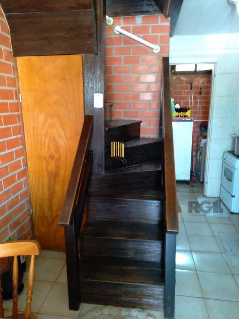 Sobrado 2 dormitórios no bairro Centro